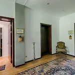 Chateau Chevalier Des Montys 4*