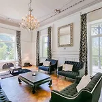 Bed & Breakfast Chateau Chevalier Des Montys 4*