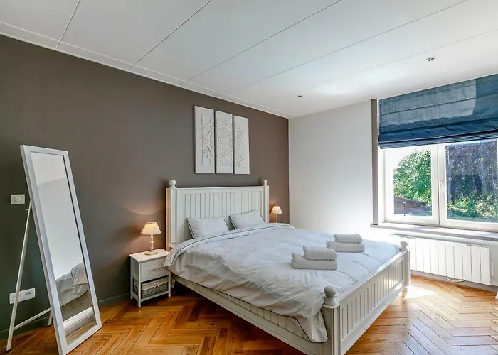 Chateau Chevalier Des Montys Bed & Breakfast Stavelot